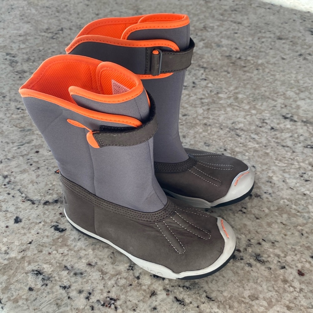 Plae Waterproof Neoprene Kids Boots Size 10.5